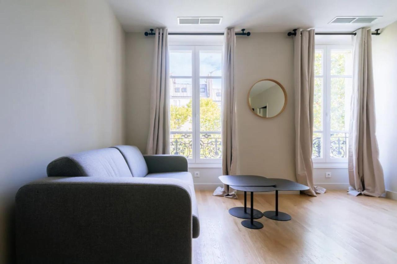 Stylish 2 Bedroom Apartment In Paris Exterior photo